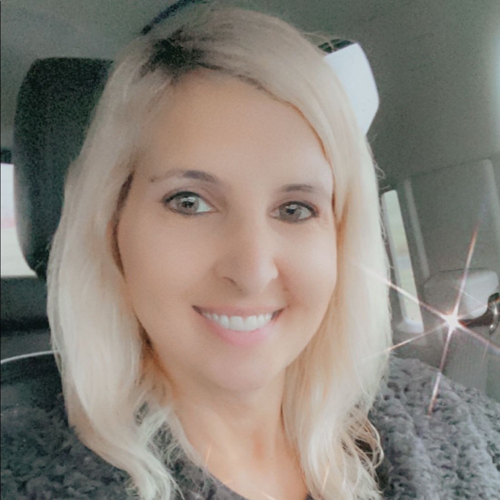 Meet your Posher, Melanie